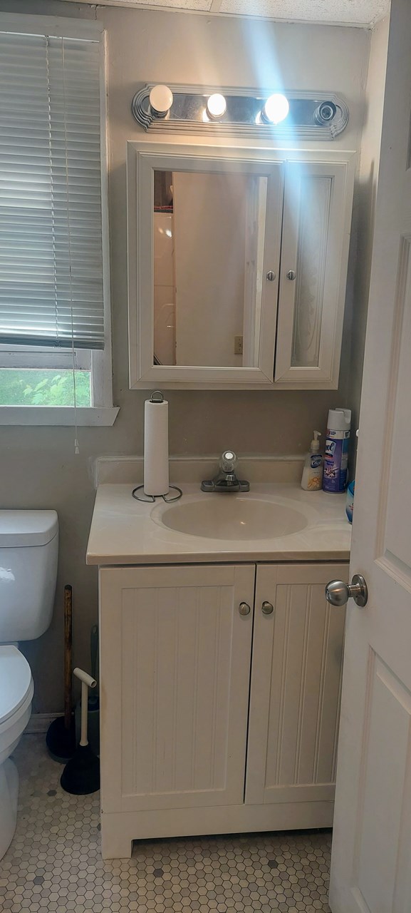 unit 2 1/2 bath